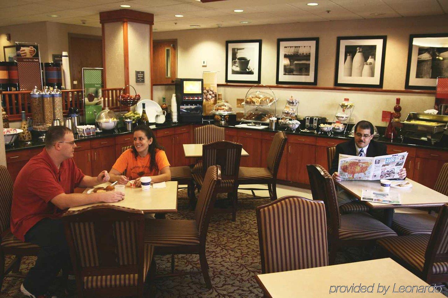 Hampton Inn Altoona Restaurante foto